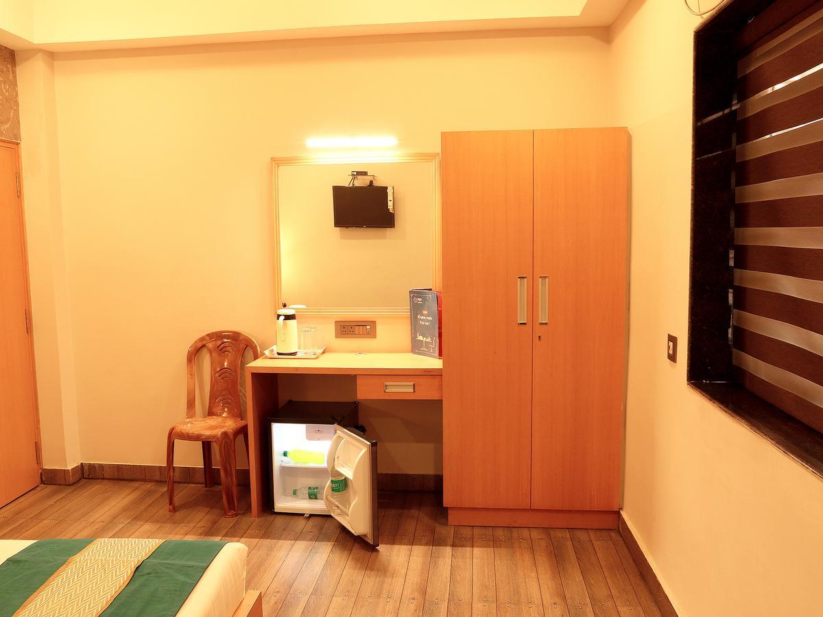 Oyo 3363 Near Sarat Bose Road 호텔 콜카타 외부 사진
