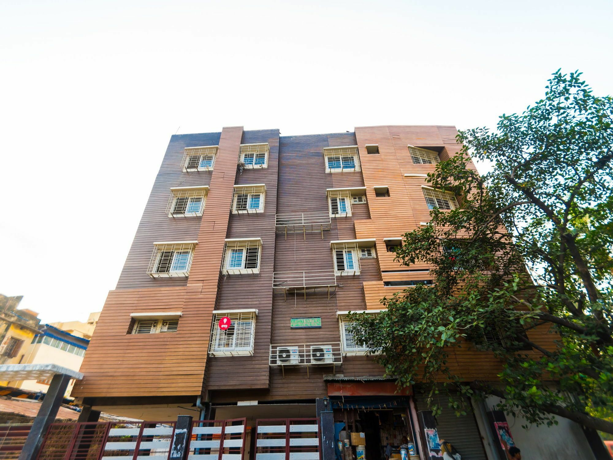 Oyo 3363 Near Sarat Bose Road 호텔 콜카타 외부 사진